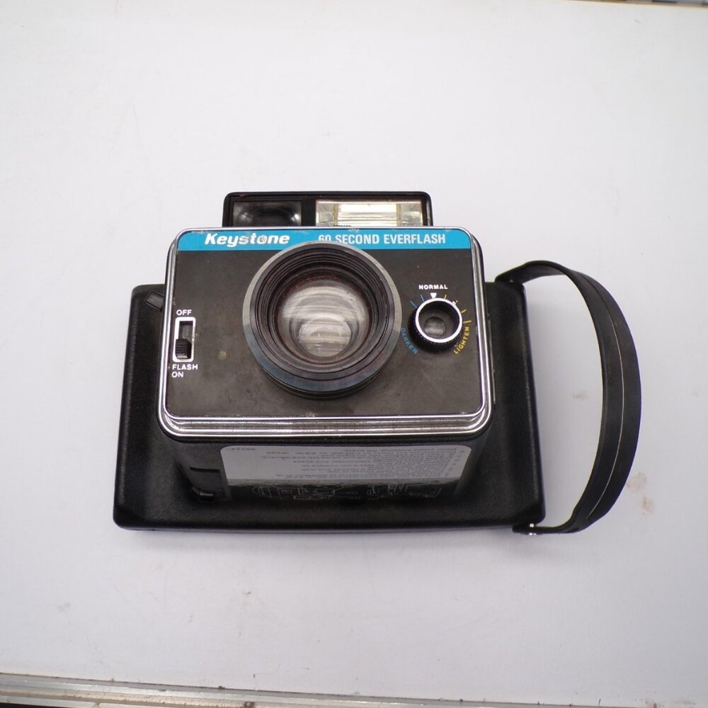 VINTAGE Keystone 60 Second Everflash Camera